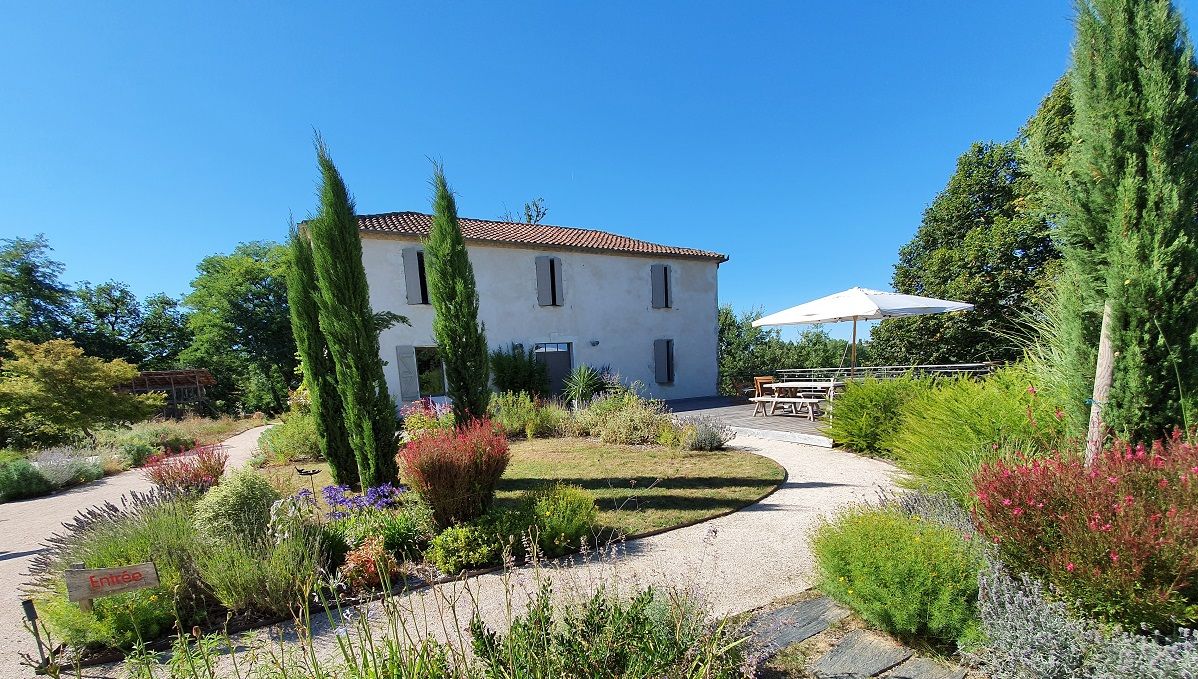 Nuit à Lassenat éco-maison d’Hôtes en Gascogne
