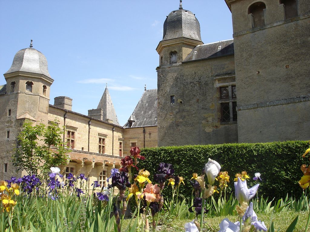 CHÂTEAU DE CAUMONT