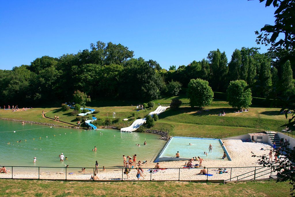 BASE DE LOISIRS - PLAN D'EAU AMENAGÉ- ES CALAVÉS