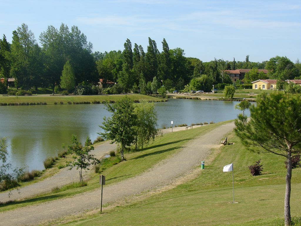 LAC DE MIRANDE