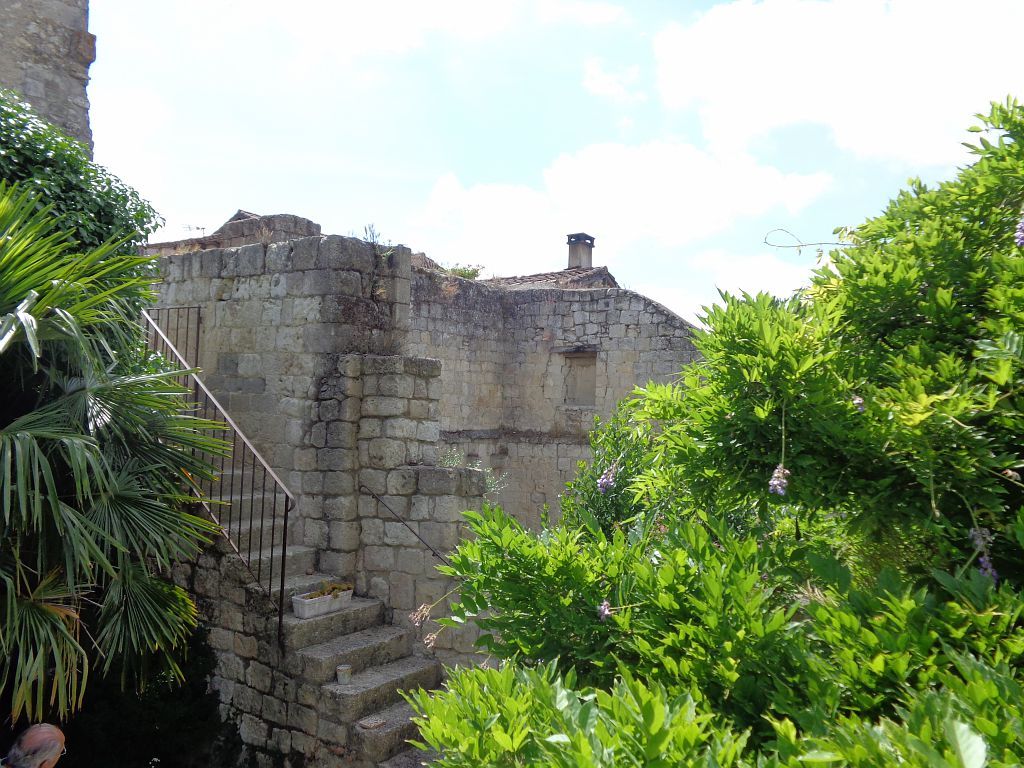 LE JARDIN DES DEUX TOURS