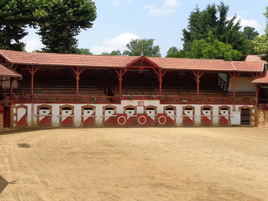 ARÈNES JEAN BARTHEROTTE