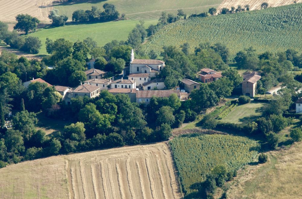 VILLAGE DE CRASTES