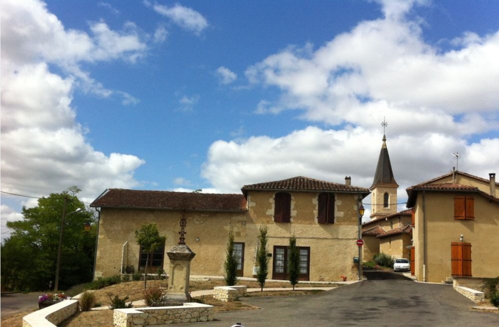 VILLAGE DE DURAN
