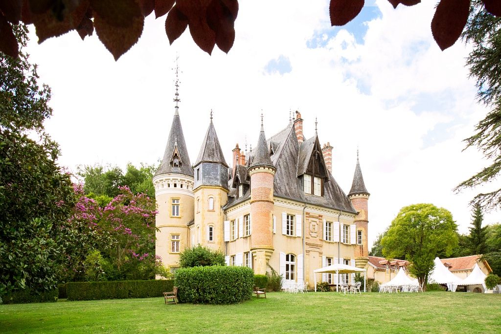 CHÂTEAU LE HAGET