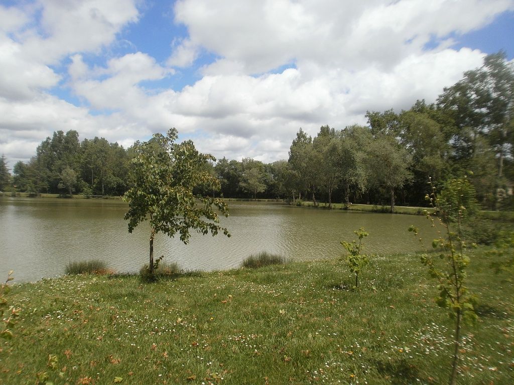 LAC DE MAUVEZIN