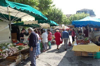 MARCHÉ DU MARDI À MASSEUBE