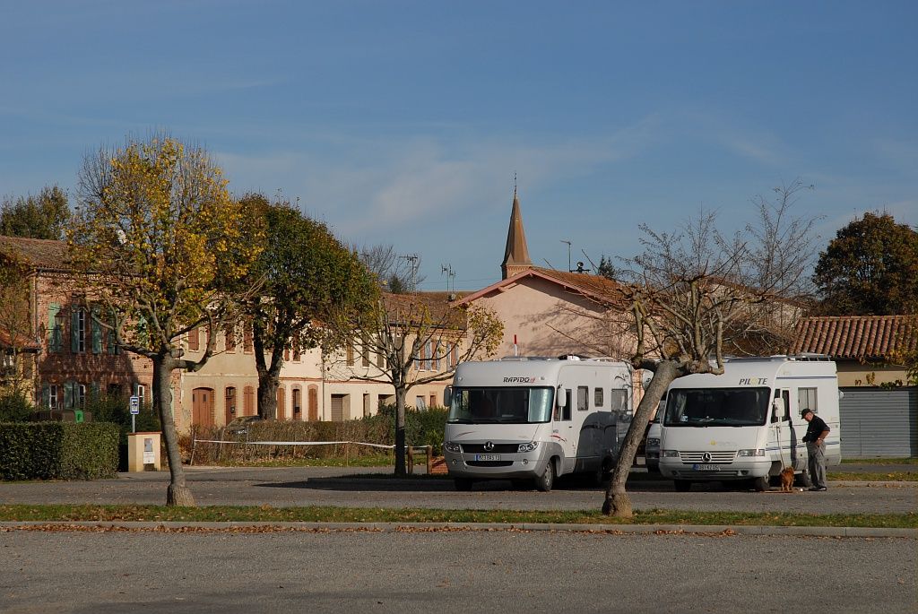 AIRE DE CAMPING CAR