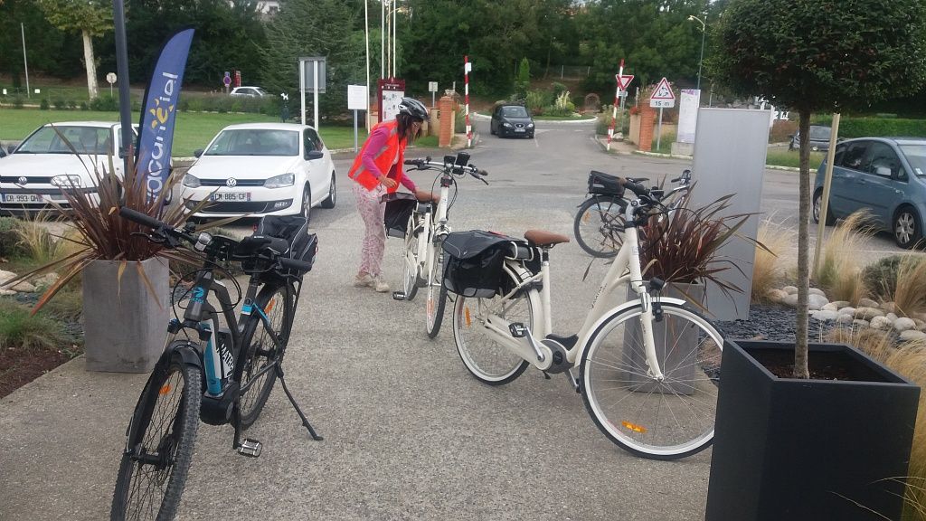 LOCATION DE VÉLO À ASSISTANCE ÉLECTRIQUE