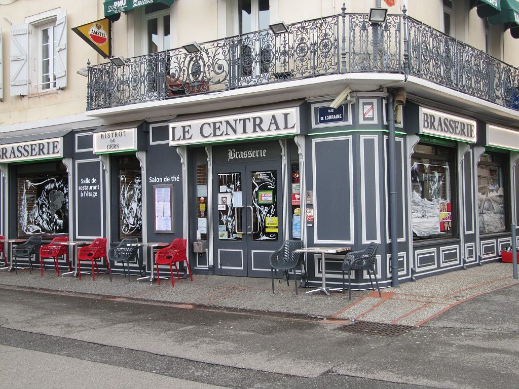 CAFÉ CENTRAL