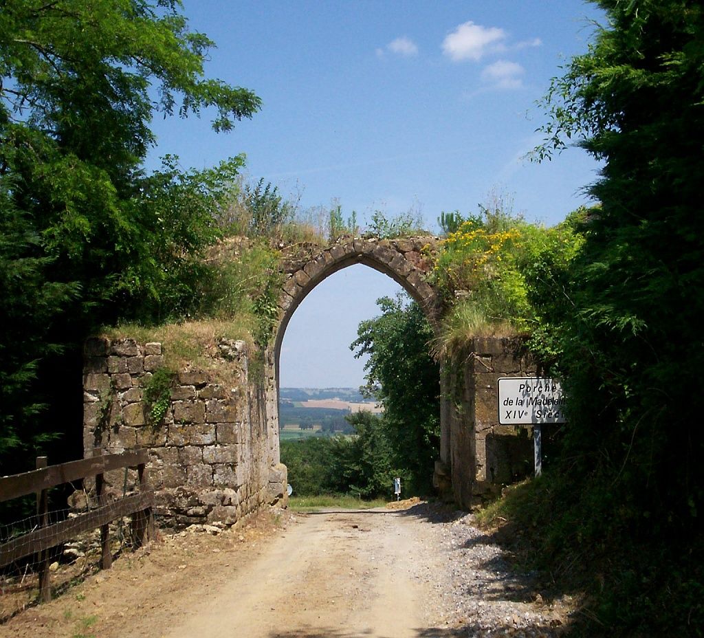 POINT DE VUE DE LADEVEZE-VILLE