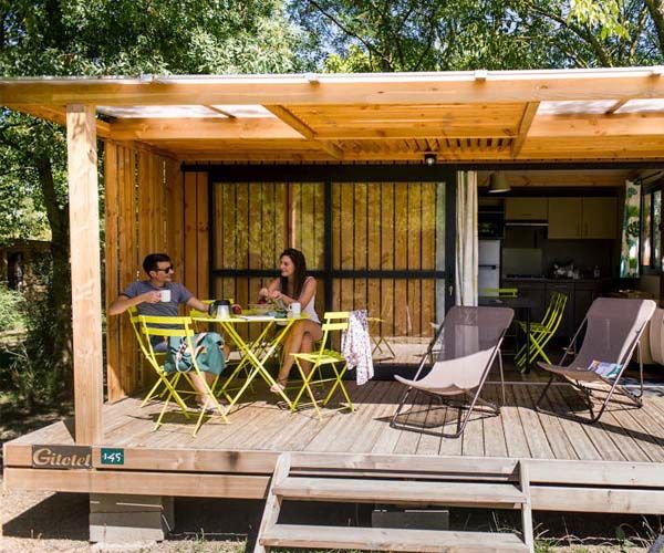 CAMPING HUTTOPIA LAC DE L'UBY