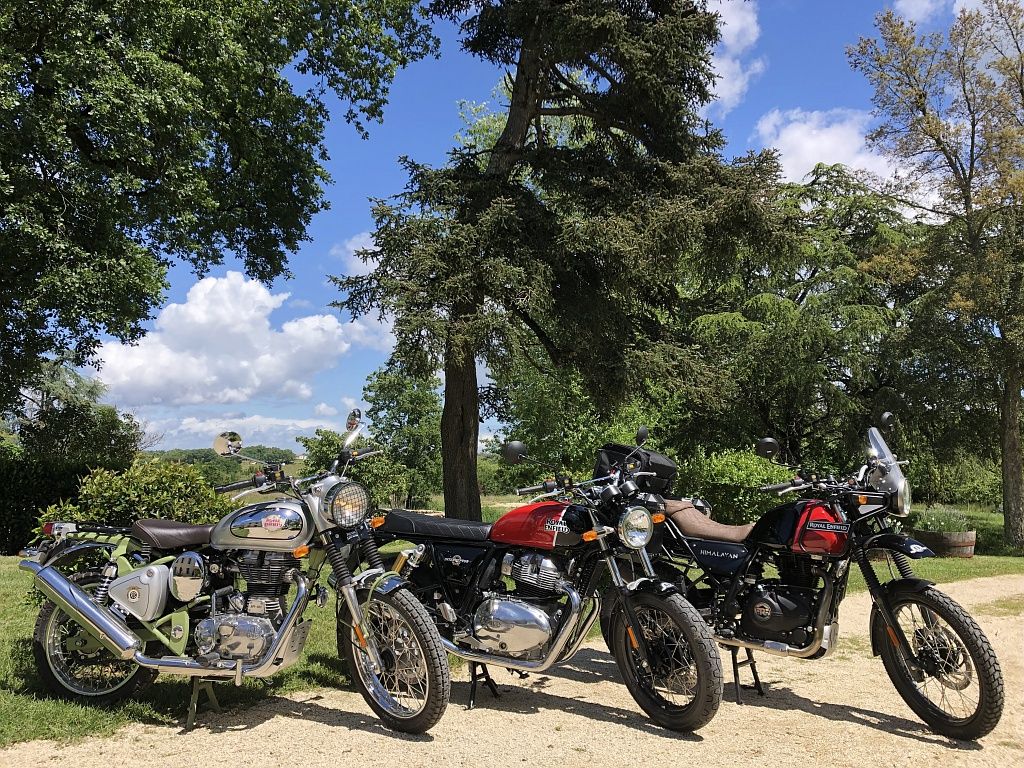 CHEZ BRUNET : LOCATION DE MOTOS VINTAGE